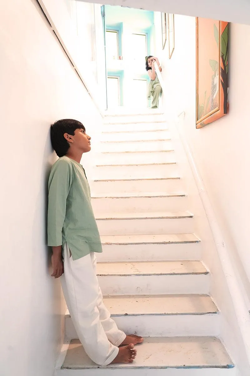 Barfi bliss’ natural dyed ethnic kurta in green