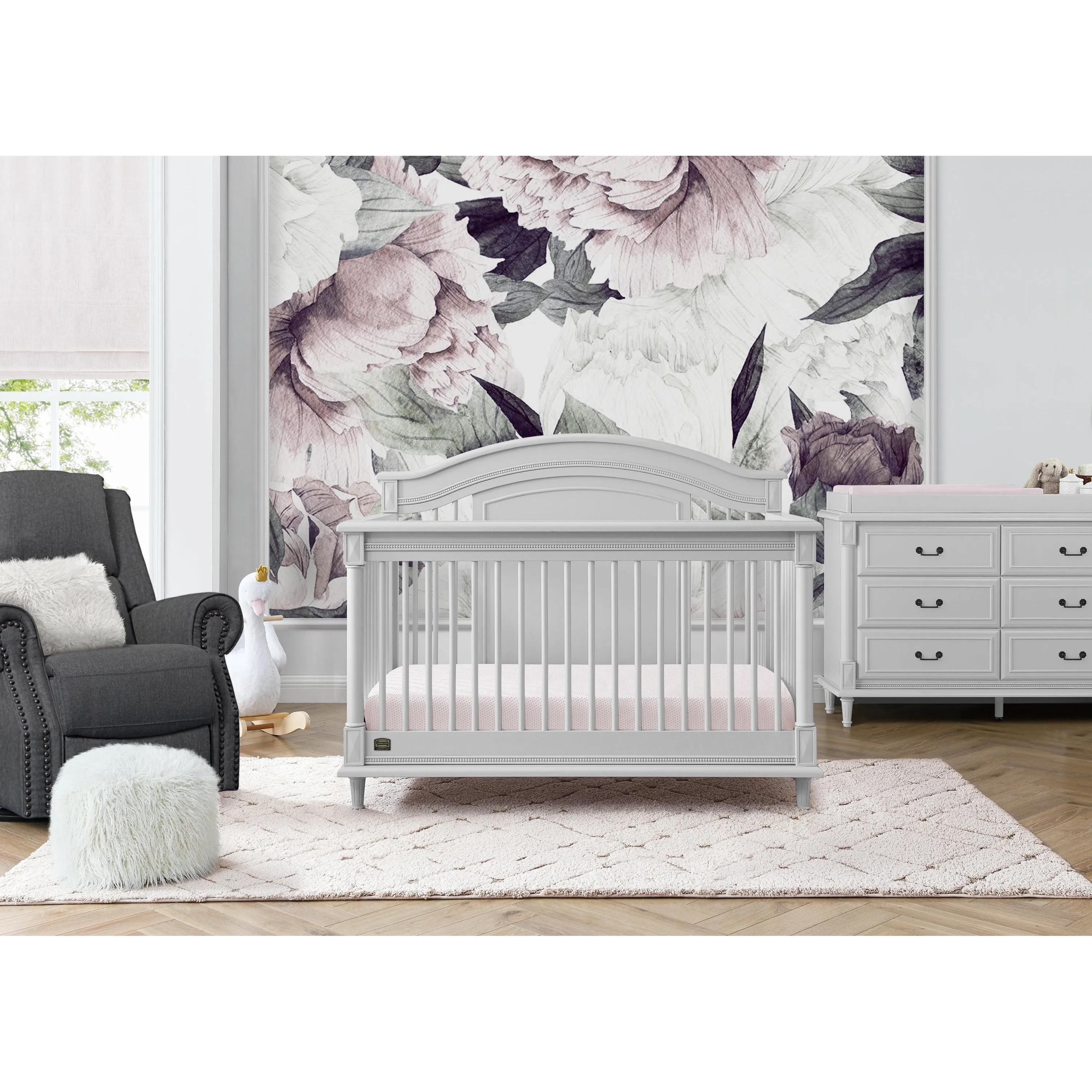 Delta Juliette 6-in-1 Convertible Crib