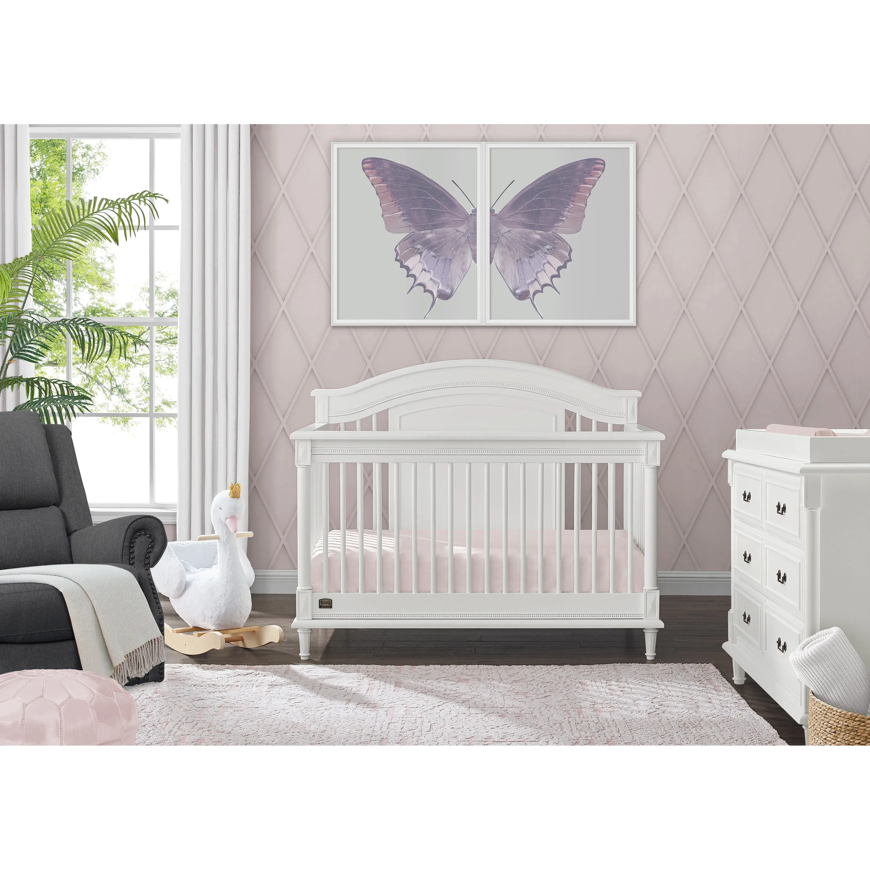 Delta Juliette 6-in-1 Convertible Crib